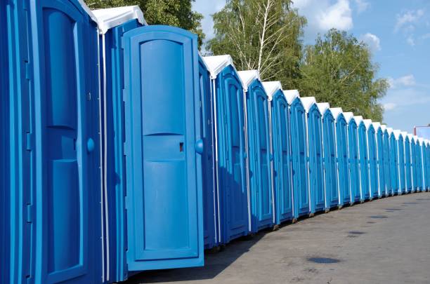 Best Portable restroom trailer rental  in Saybrook Manor, CT